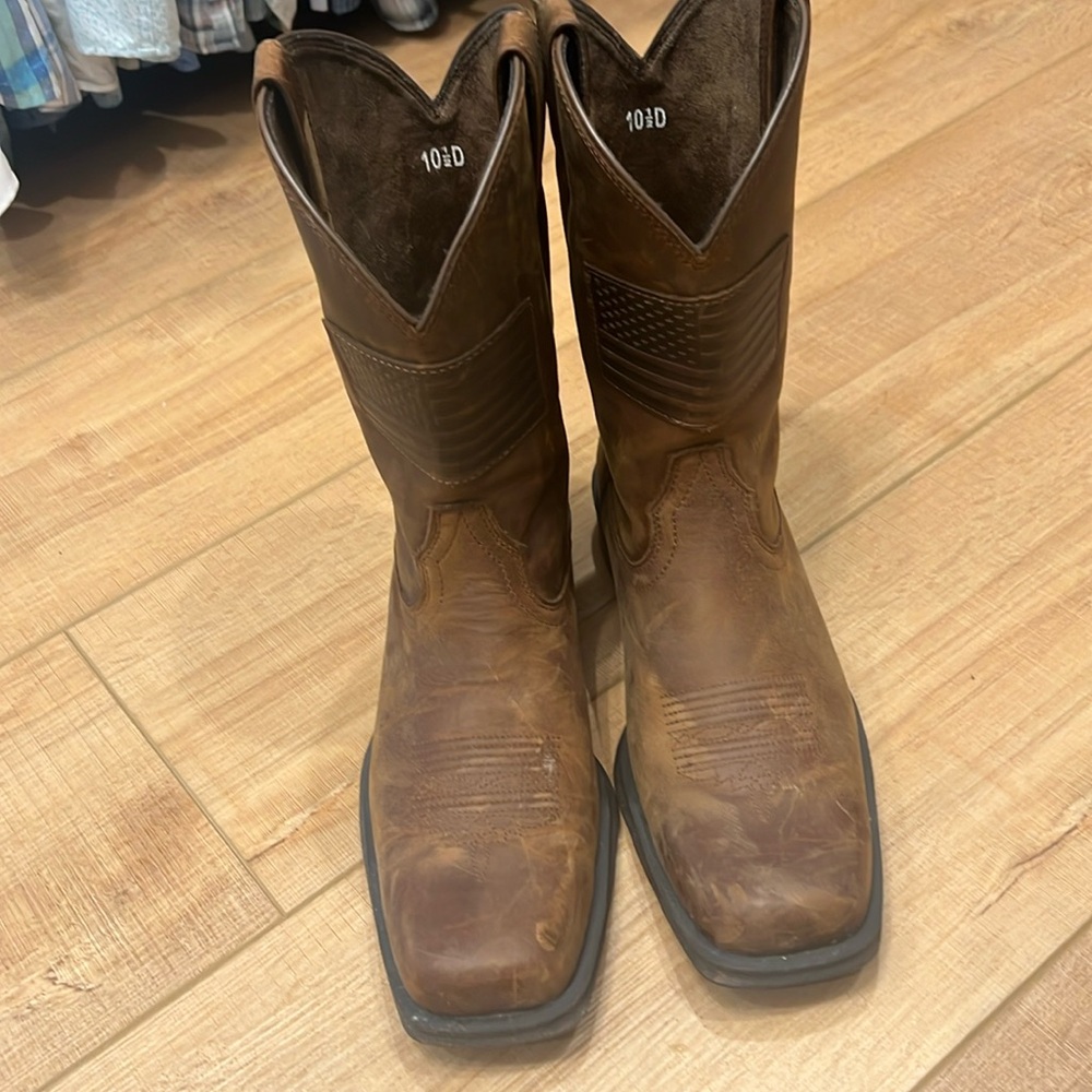 Ariat Rambler Patriot Western Boot. Distressed Brown size 10.5D